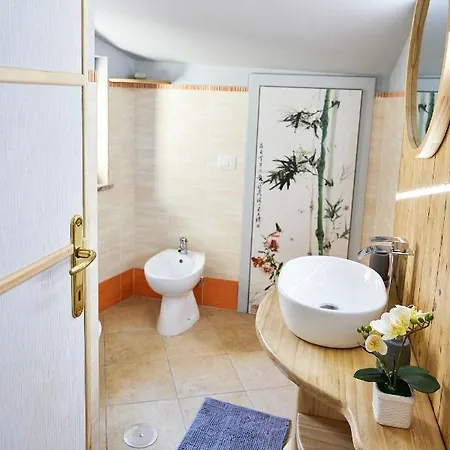 Rent Japaroom Guest house