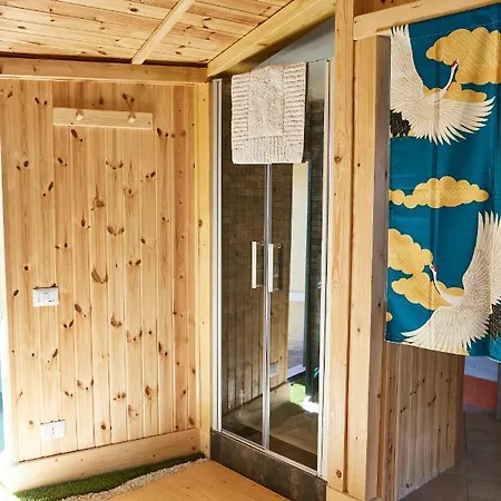 Rent Japaroom Guest house *